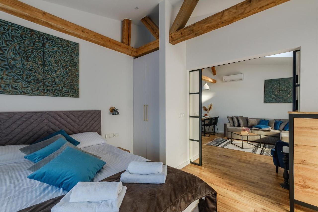 Rezydencja Ornak 5 - Stylowe Apartamenty Z Balkonami I Jacuzzi, 5 Min Pieszo Do Krupowek, Izby Podhalanskie 자코파네 외부 사진