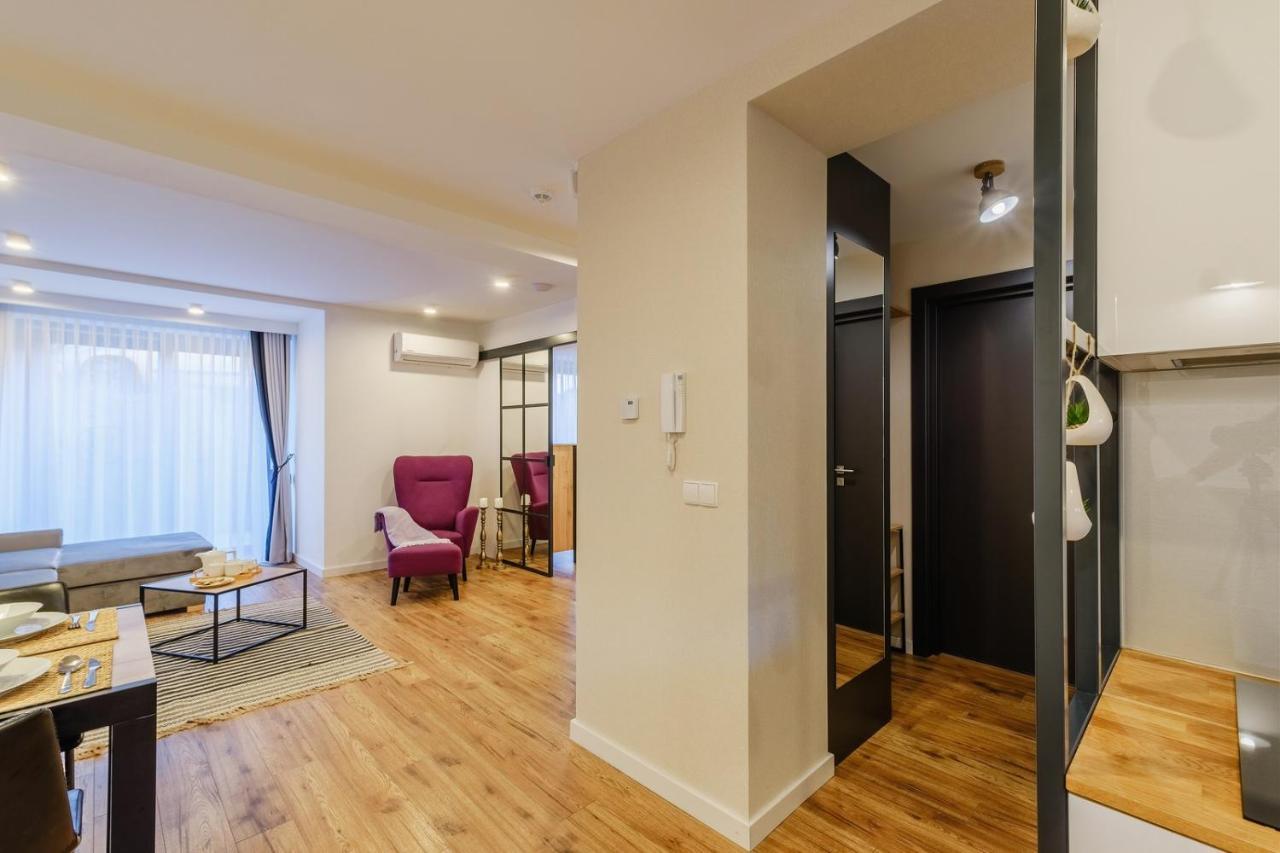 Rezydencja Ornak 5 - Stylowe Apartamenty Z Balkonami I Jacuzzi, 5 Min Pieszo Do Krupowek, Izby Podhalanskie 자코파네 외부 사진